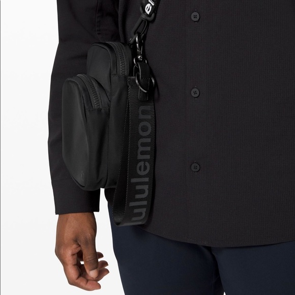 lululemon Never Lost Keychain in Black/Super Dark One Size New NWT - Picture 14 of 15